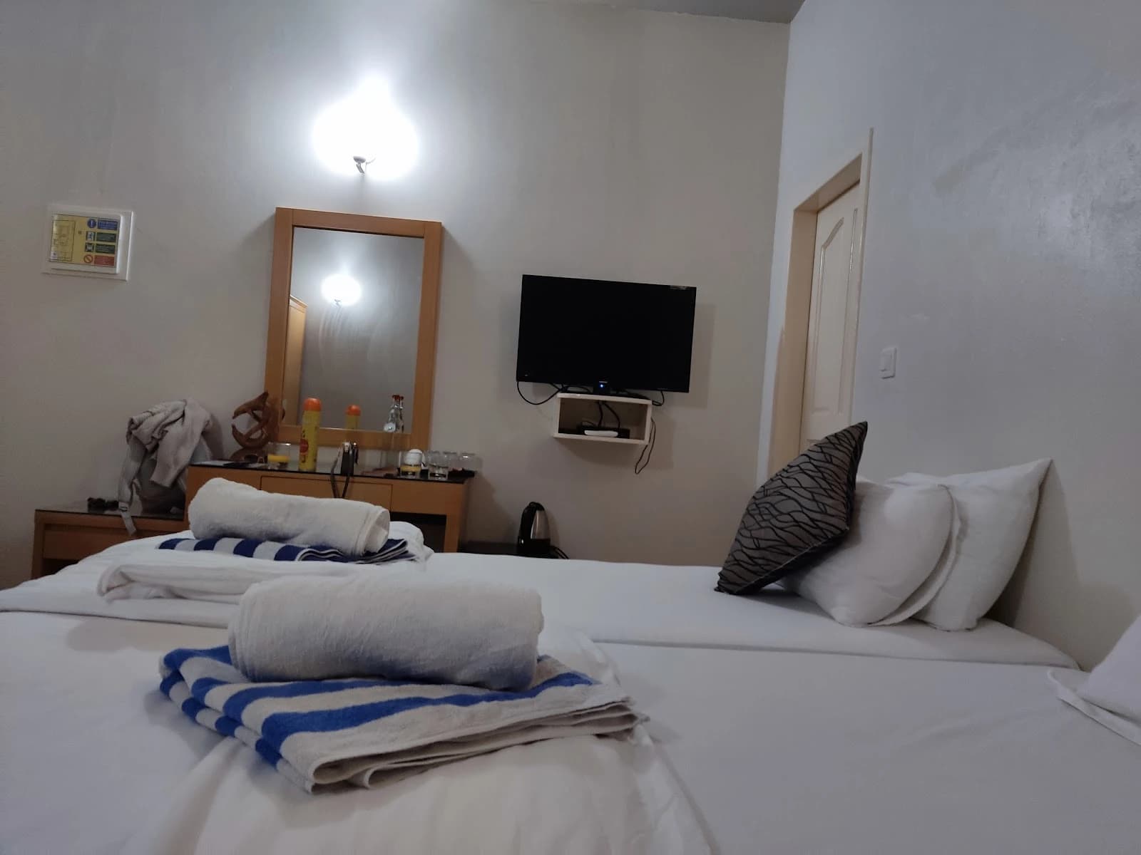Ukulhas Inn
