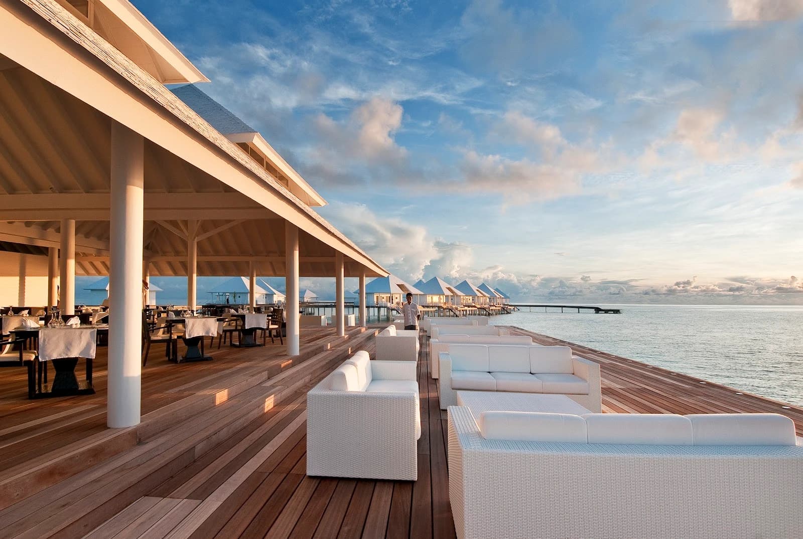 Diamonds Thudufushi Beach and Water Villas