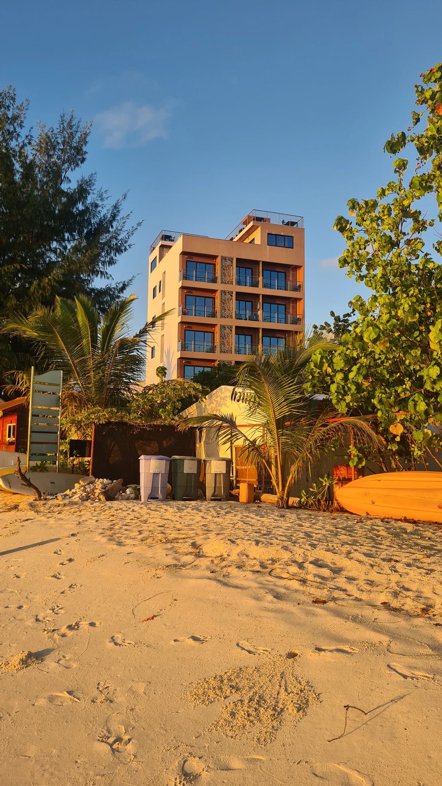 Aimi Beach
