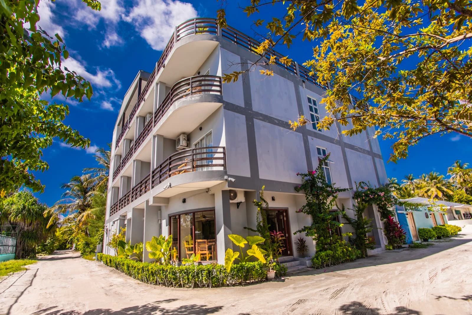 Dhiguveli Breeze