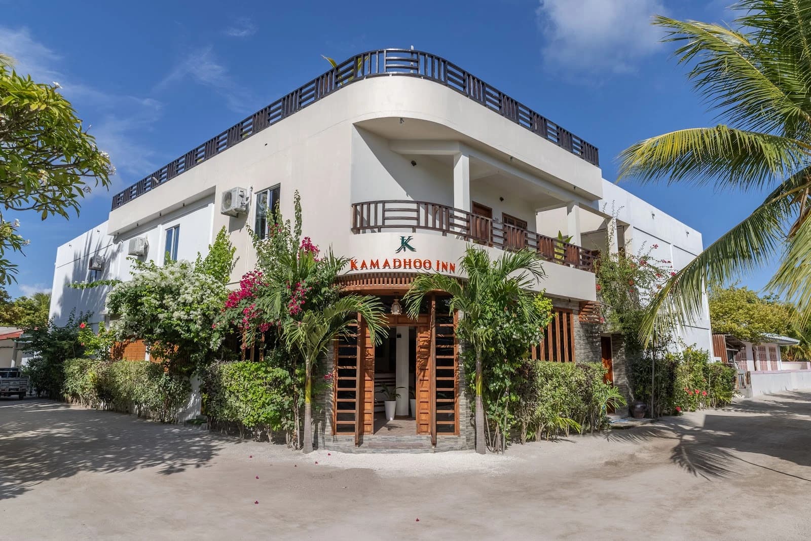 Kamadhoo Inn
