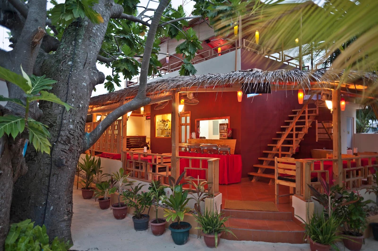 Stingray Beach Inn
