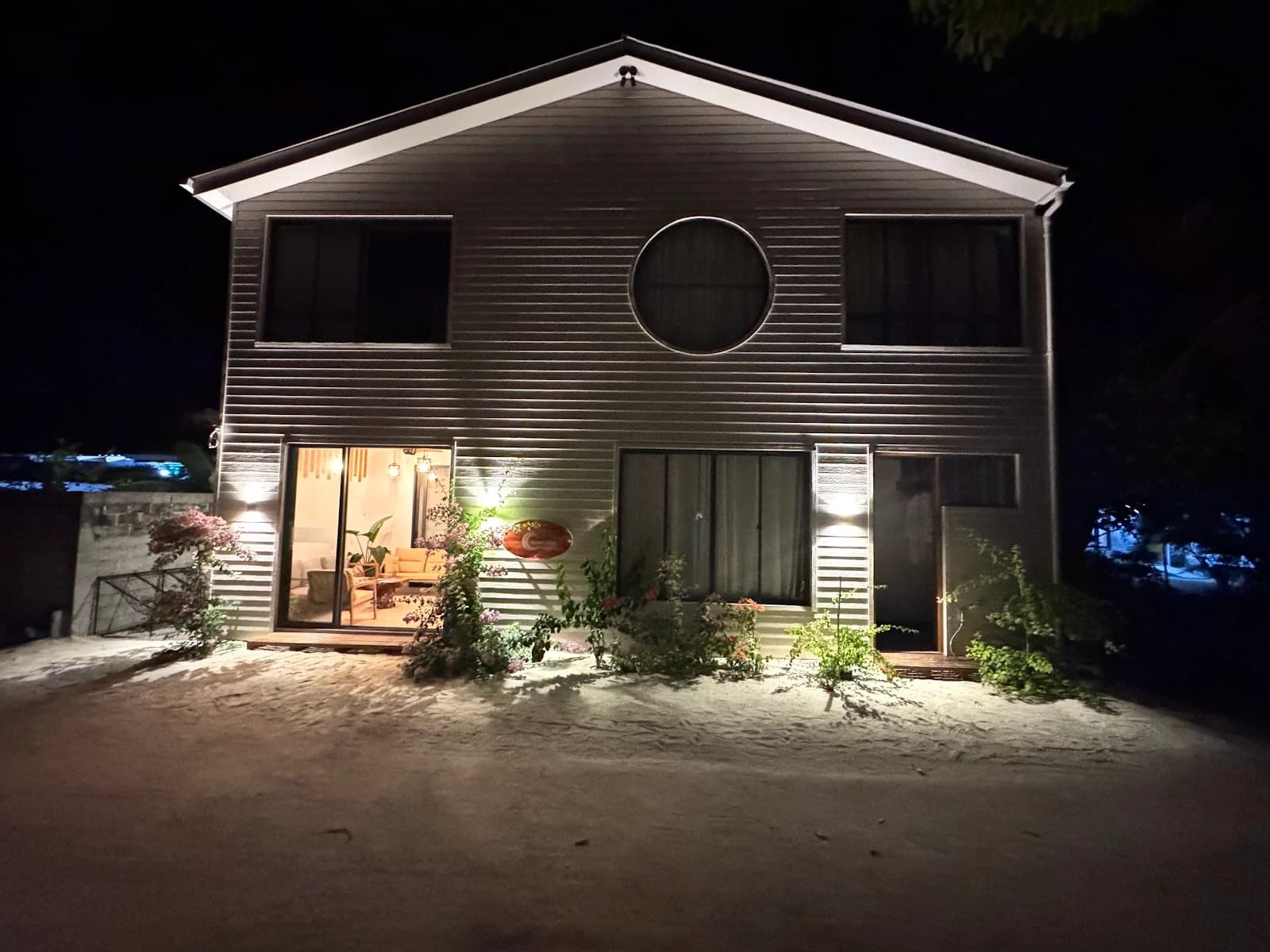 Sunny Stay Dhigurah