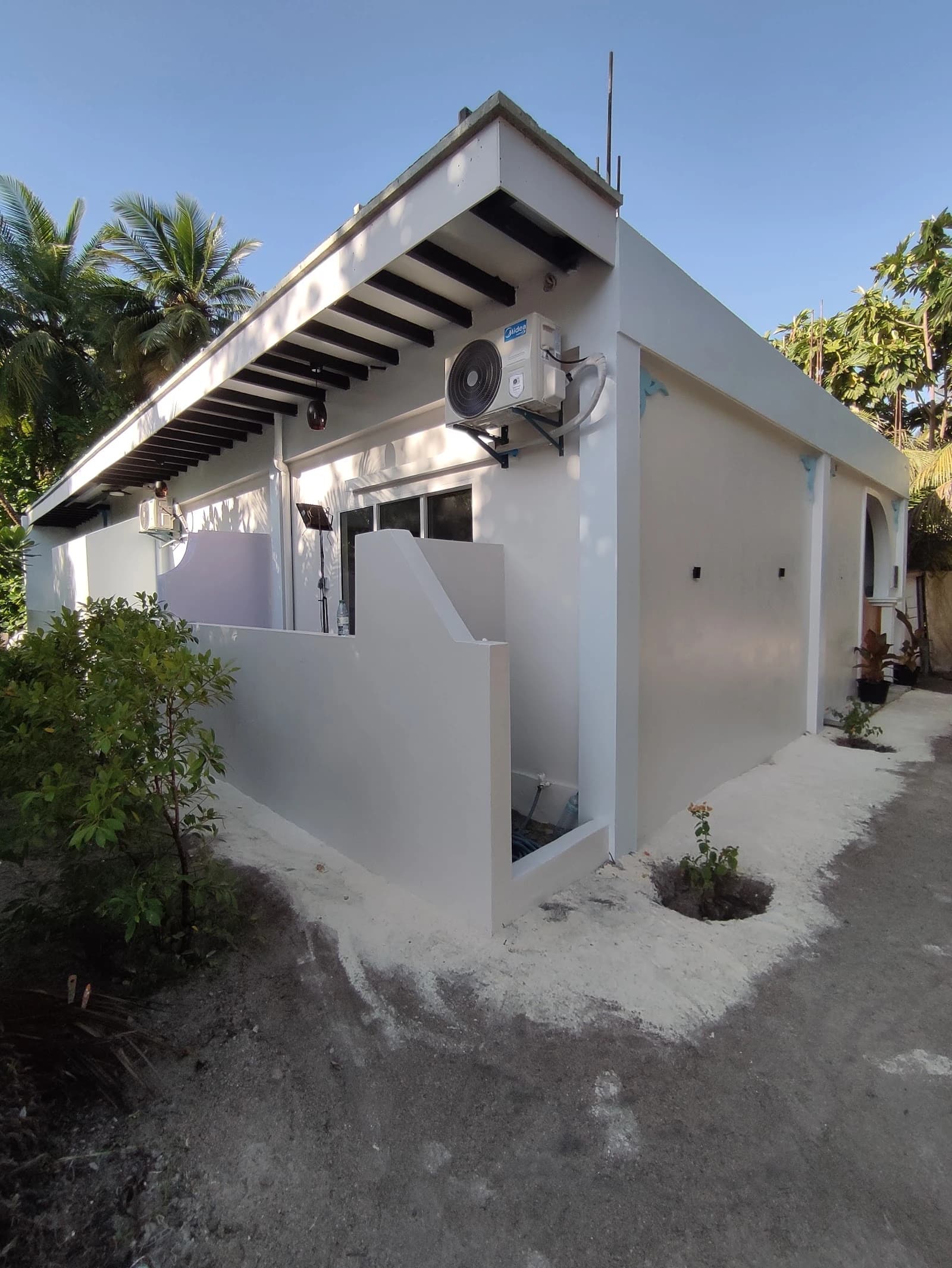 Swims Maldives