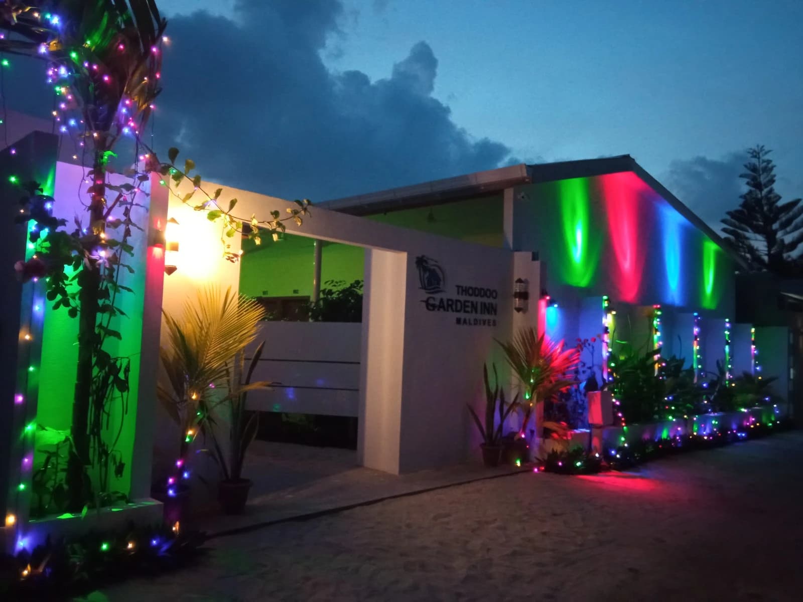 Thoddoo Garden Inn